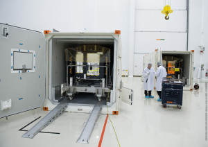 Galileo 9 & 10 arrival - Container openning